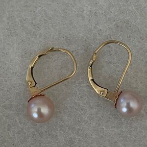 Cute Pink Pearl Lever back earrings from Beijing never worn. Excellent condition